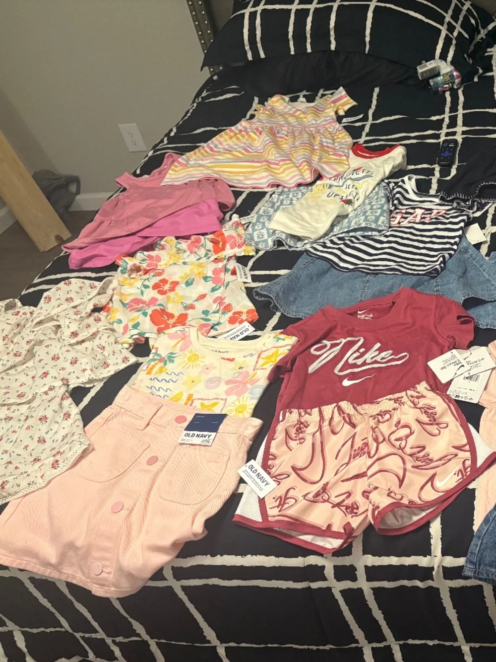 Kids bundle - Picture 1 of 2
